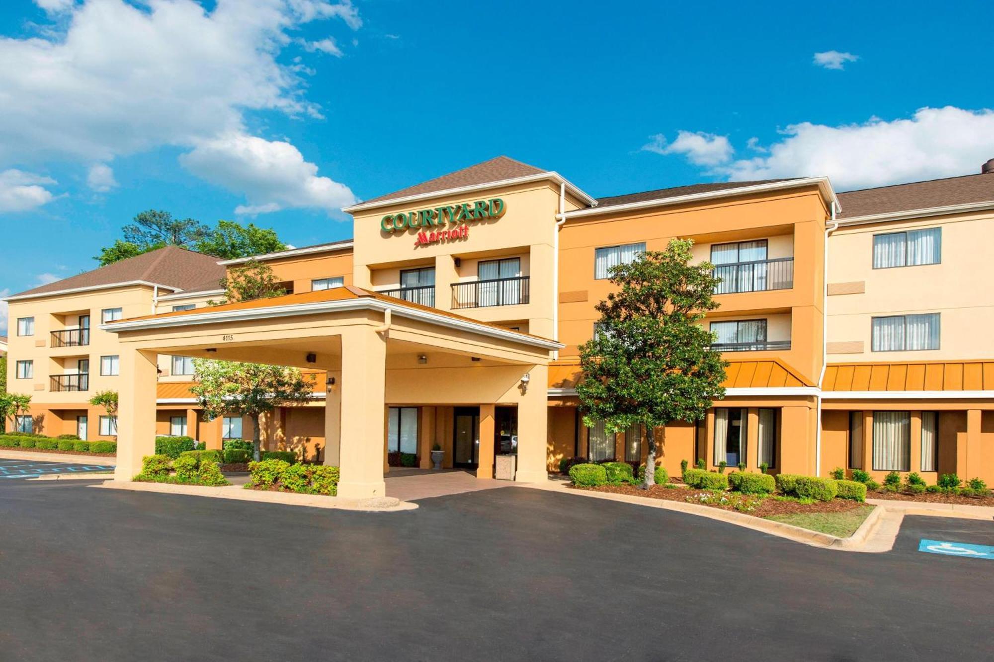 Courtyard Tuscaloosa Hotel Bagian luar foto